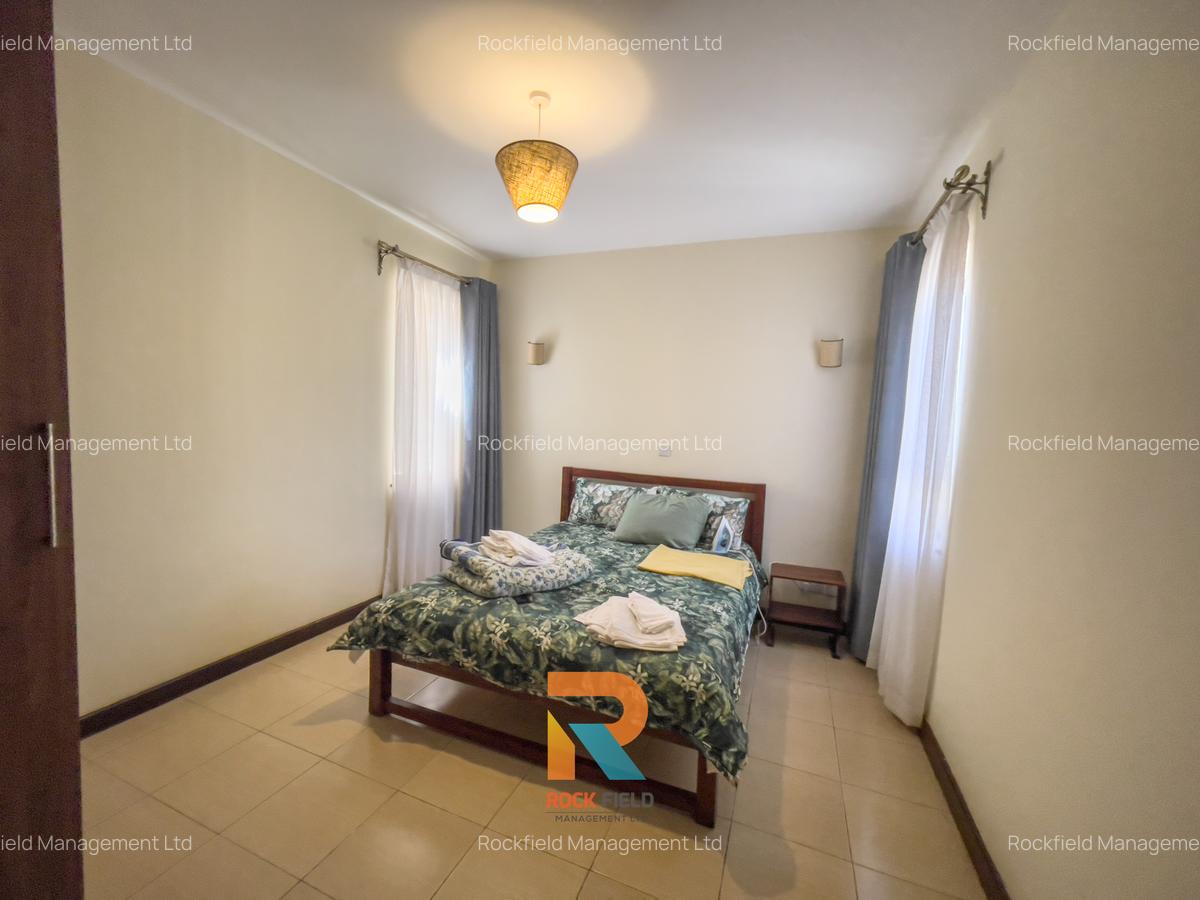 Furnished 2 Bed Apartment with En Suite in Brookside - 10