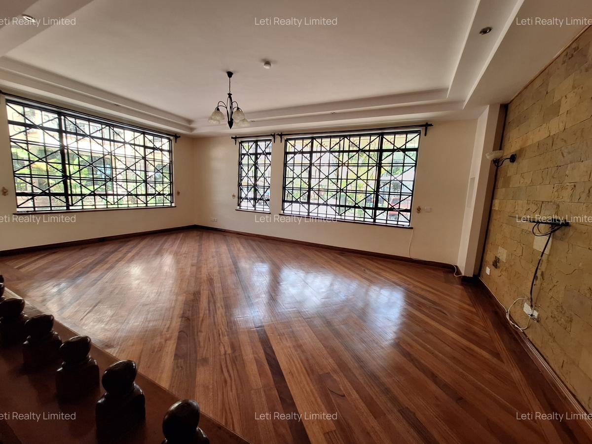5 Bed Townhouse with En Suite in Kileleshwa - 4