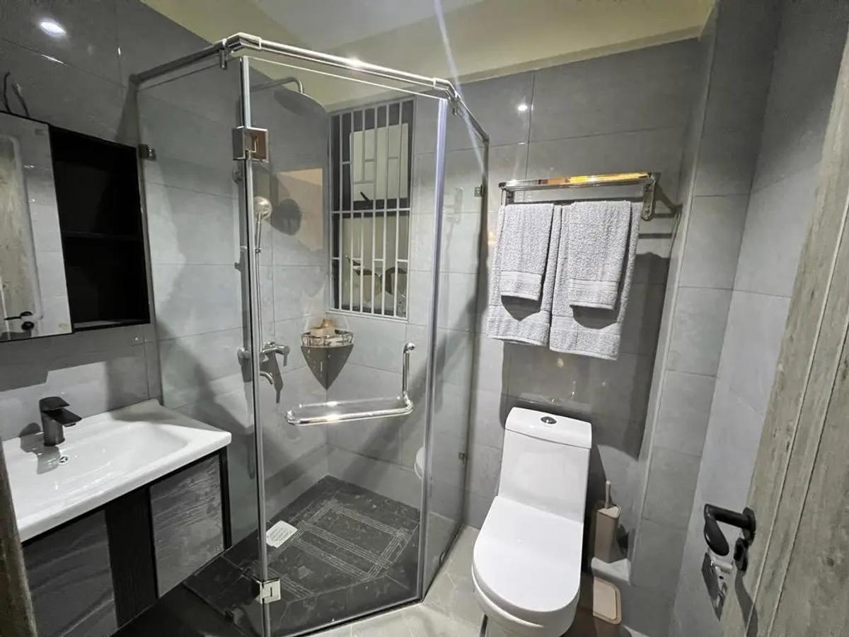 2 Bed Apartment with En Suite at Kindaruma Road - 12