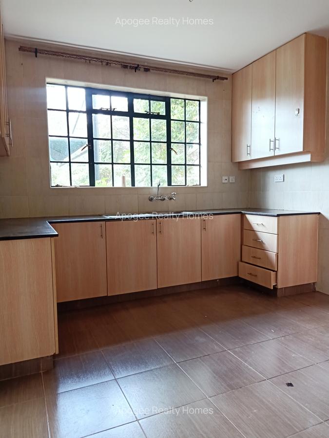 3 Bed House with En Suite at Eden Ville Estate - 4