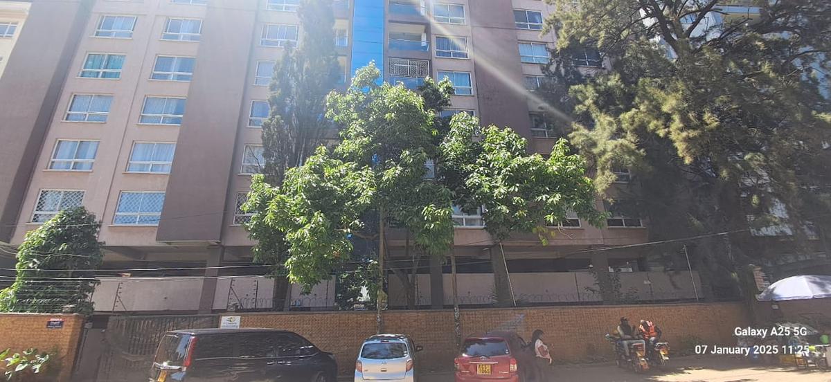 3 Bed Apartment with En Suite at 2Nd Ave Parklands - 1