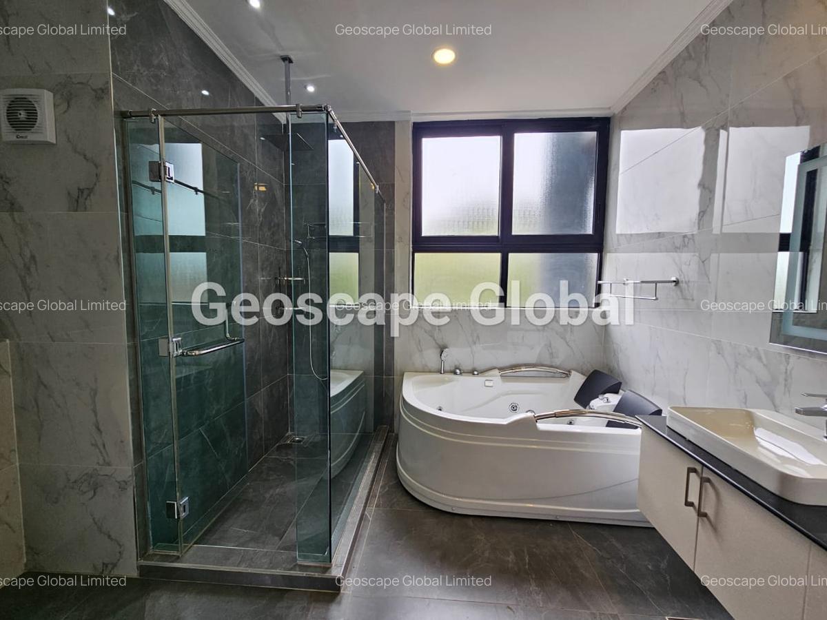 4 Bed Apartment with En Suite in Westlands Area - 5