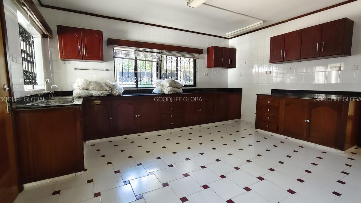 4 Bed House with En Suite at Thigiri - 9