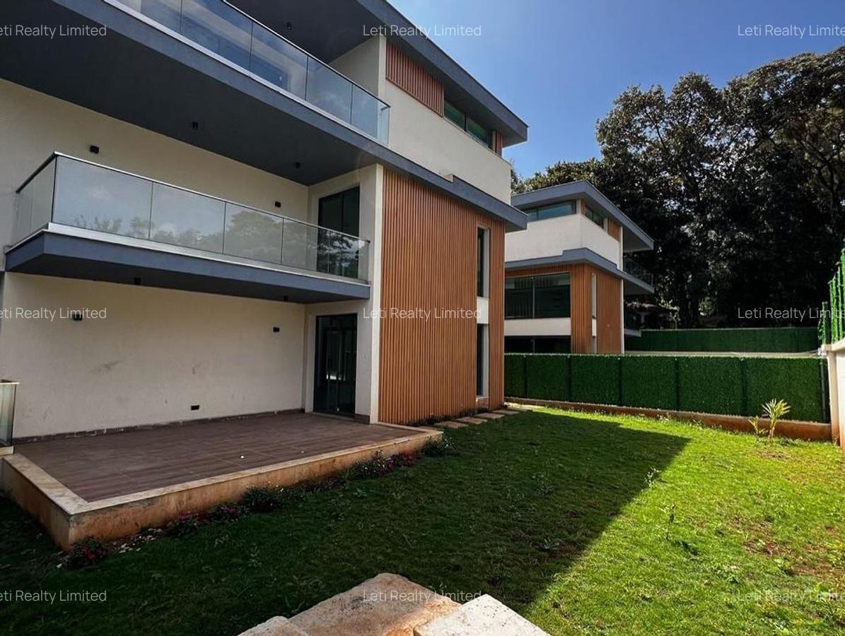 5 Bed Townhouse with En Suite in Lavington - 2