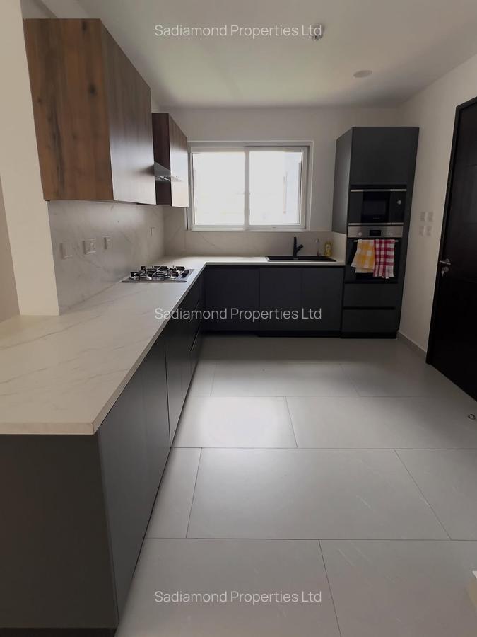 2 Bed Apartment with En Suite in General Mathenge - 8