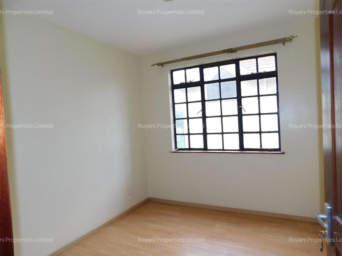 3 Bed Apartment with En Suite at Fourways Junction Estate - 9