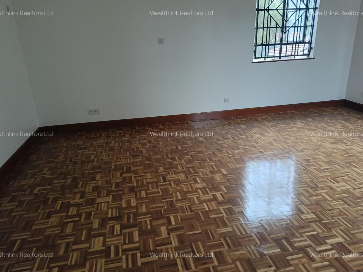 4 Bed Townhouse with En Suite at Runda - 13