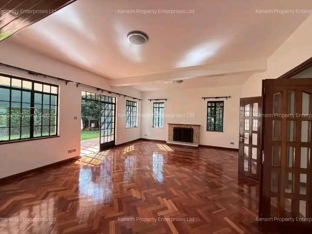 5 Bed Townhouse with En Suite in Lavington - 11