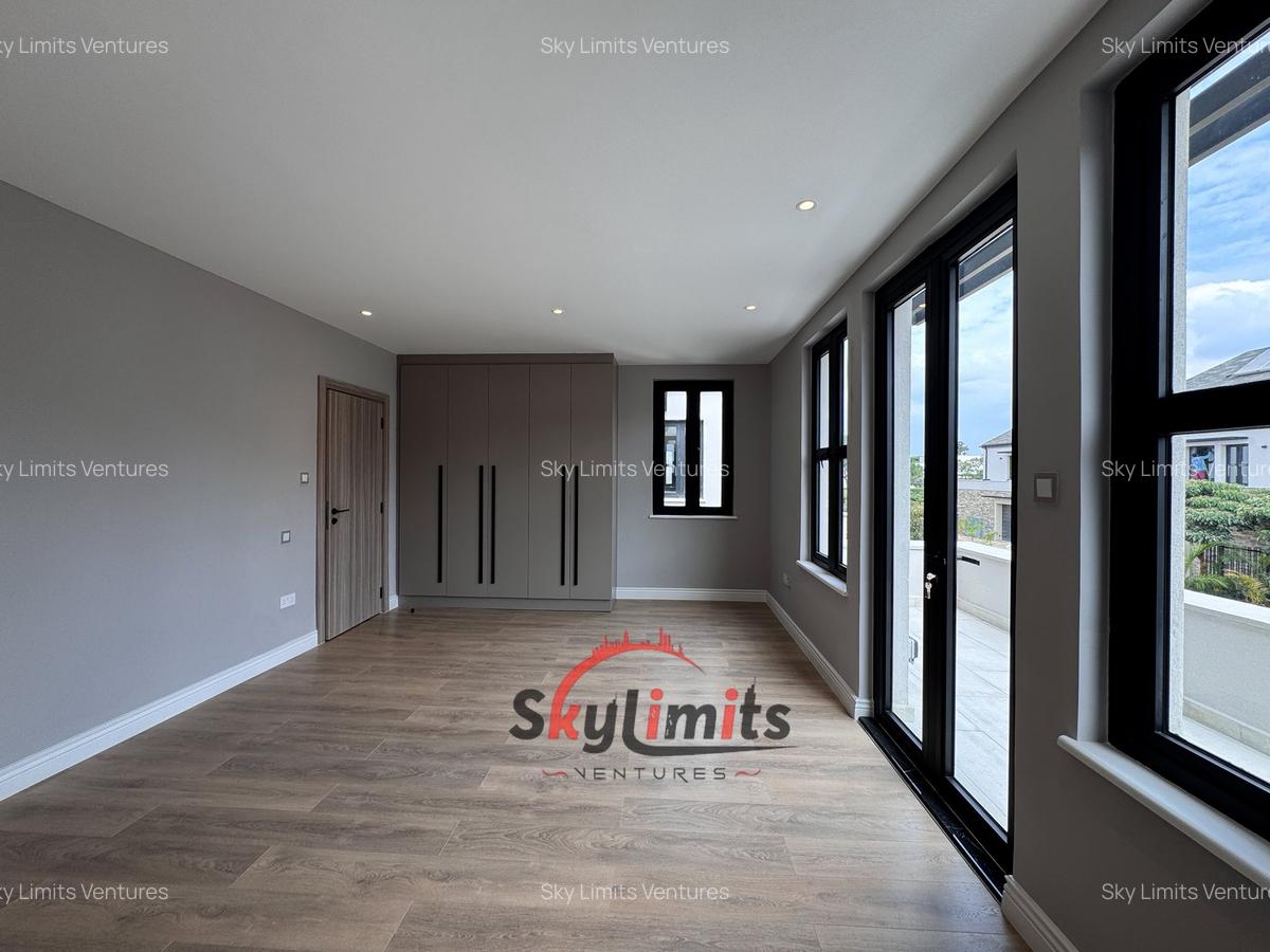 4 Bed Villa with En Suite in Runda - 10