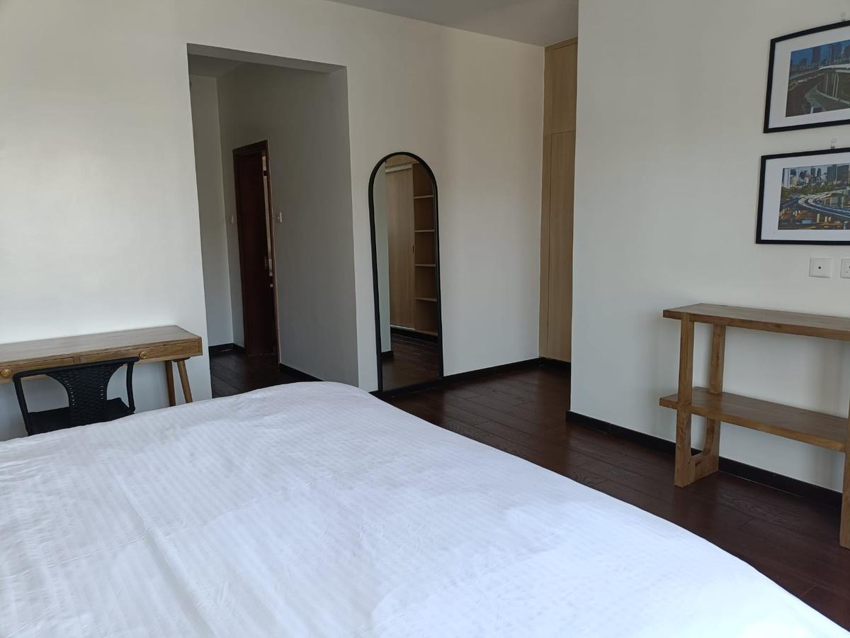 Serviced 2 Bed Apartment with En Suite in Westlands Area - 4