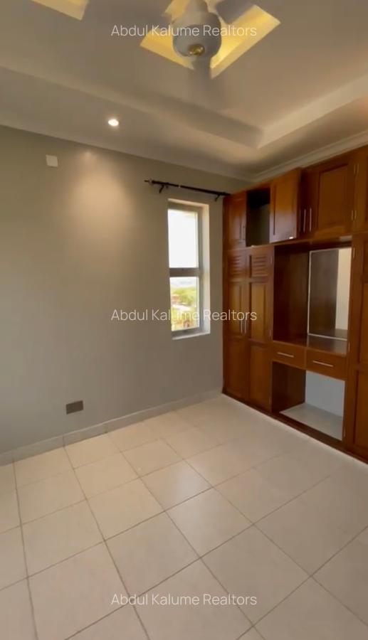 Serviced 3 Bed Apartment with En Suite at Shanzu - 6