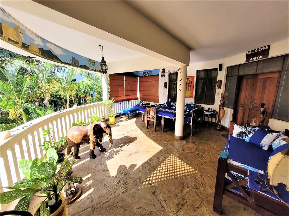 Furnished 2 Bed Apartment with Swimming Pool in Diani - 3