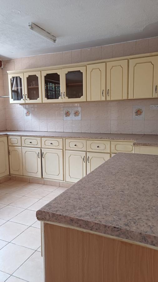 5 Bed House with En Suite in Karen - 3