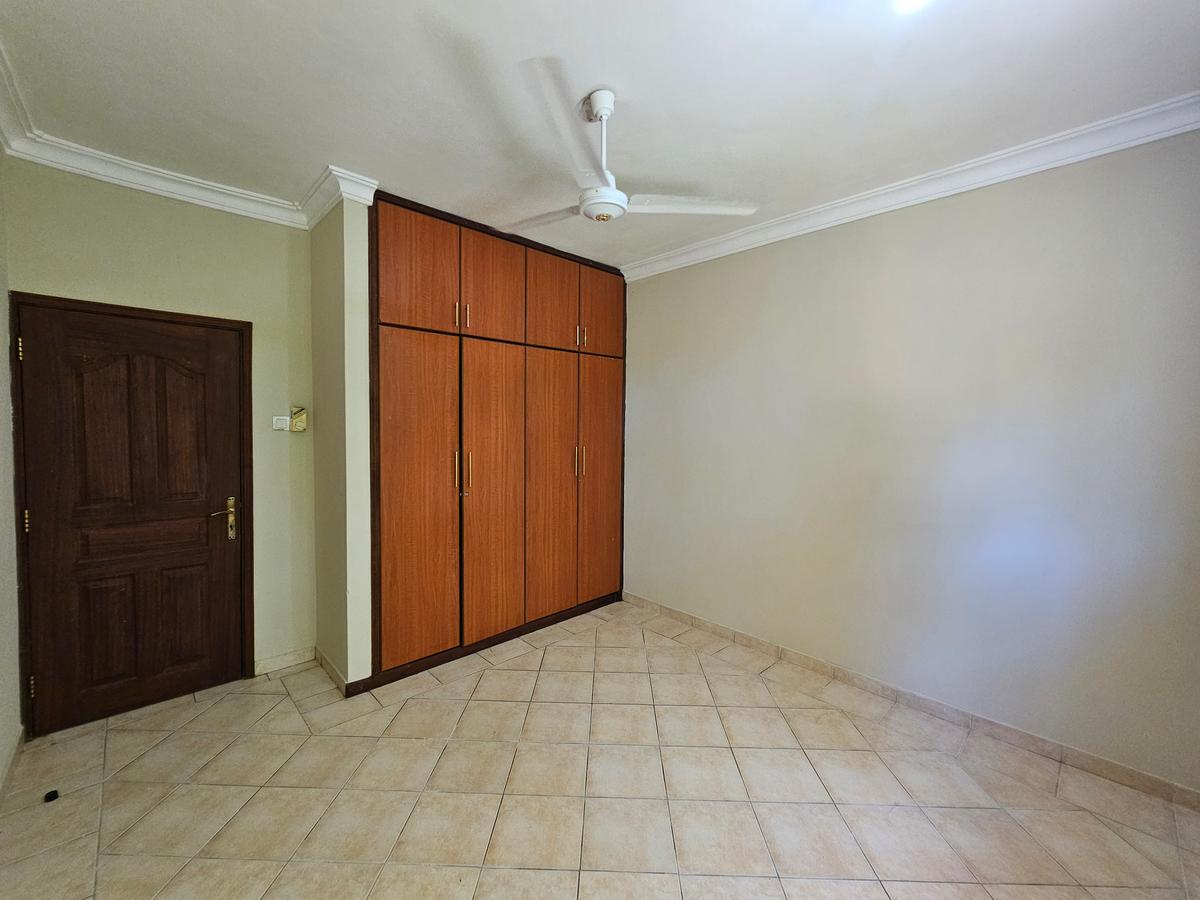 3 Bed Apartment with En Suite in Nyali Area - 9