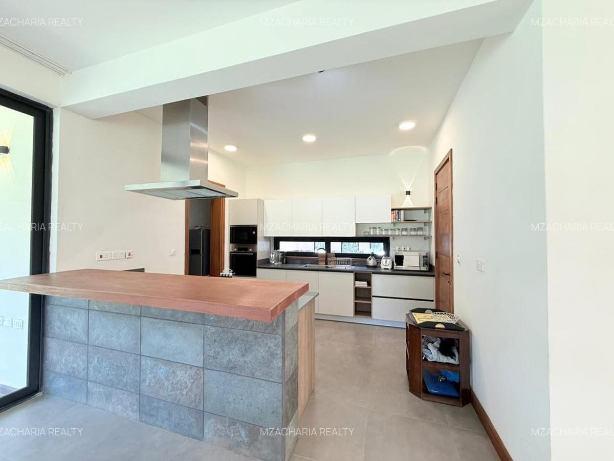 5 Bed Villa in Karen - 6