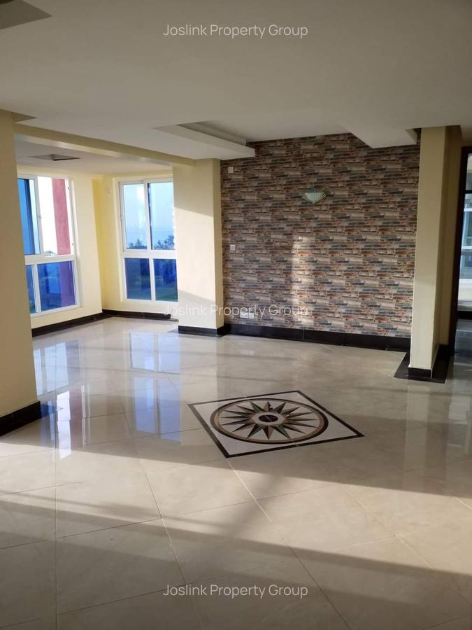 Serviced 4 Bed Apartment with En Suite in Nyali Area - 12