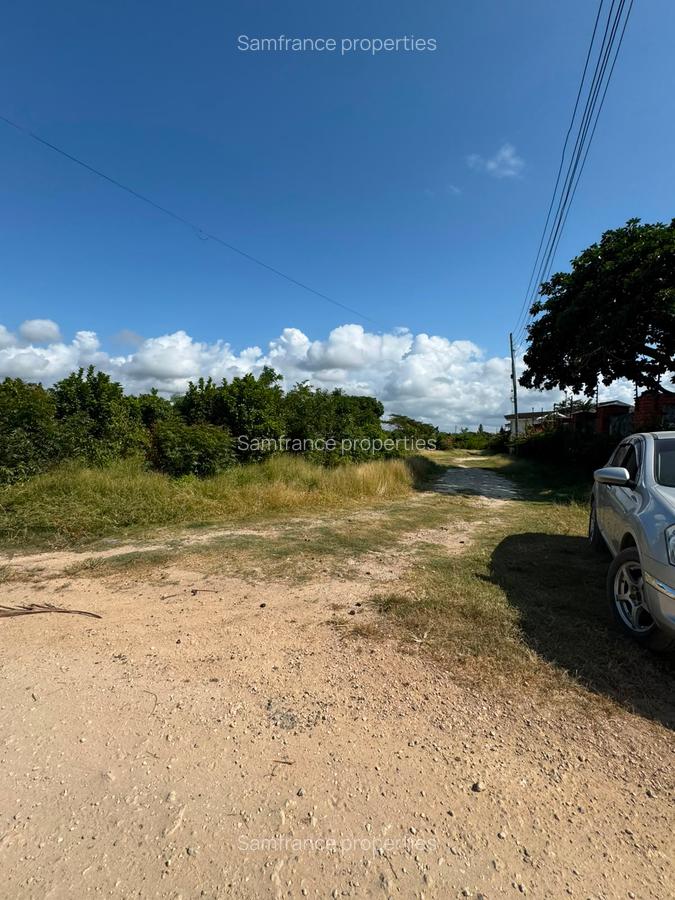 2 ac Residential Land at Kalua - 2
