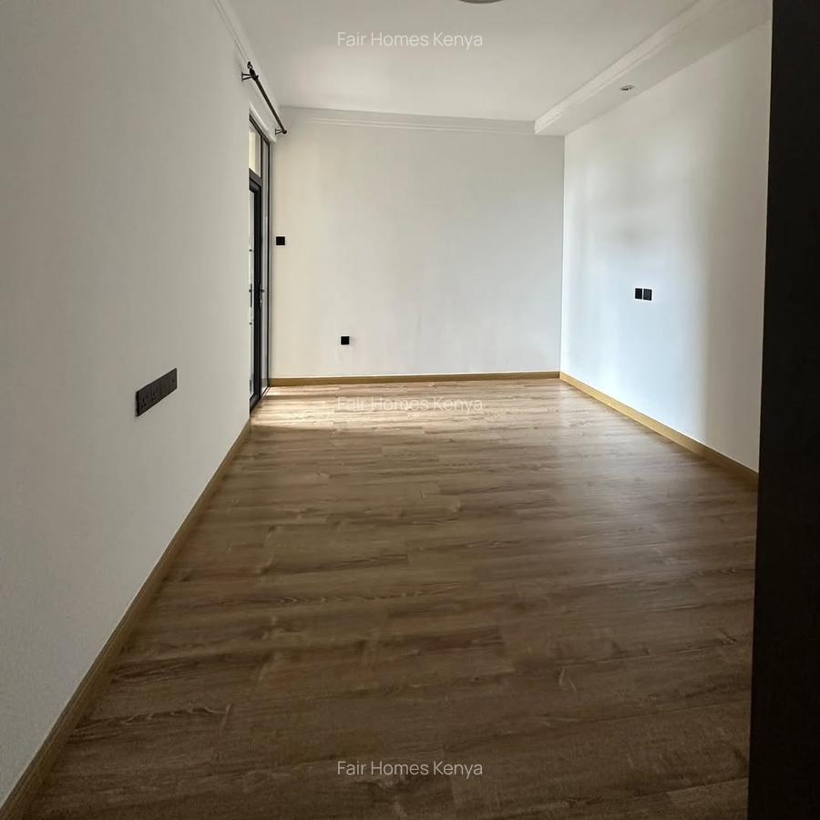 3 Bed Apartment with En Suite at King'Ara Road - 12