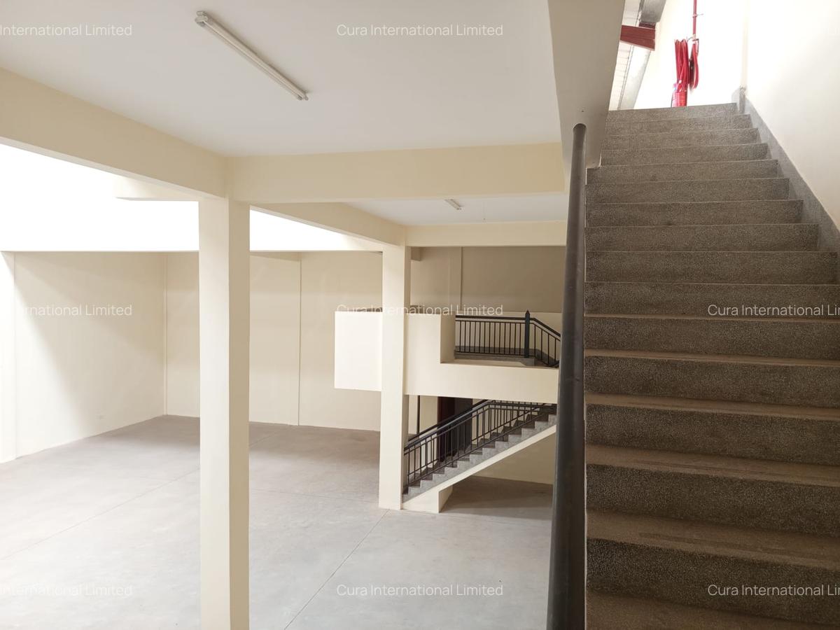 7,530 ft² Warehouse in Ruaraka - 2