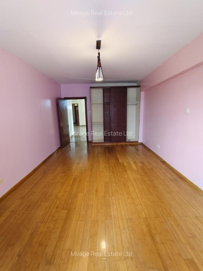 4 Bed Apartment with En Suite in Lavington - 17