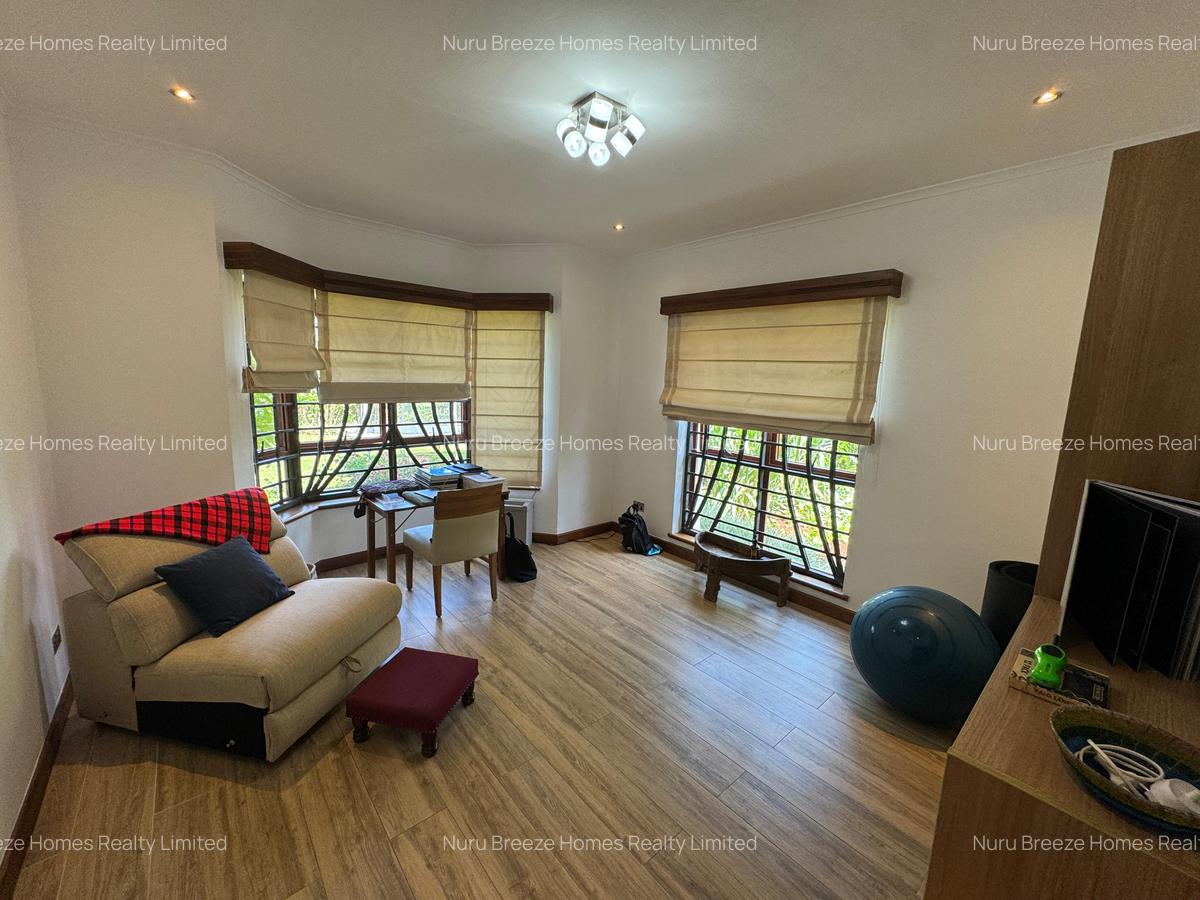 5 Bed Townhouse with En Suite in Runda - 10