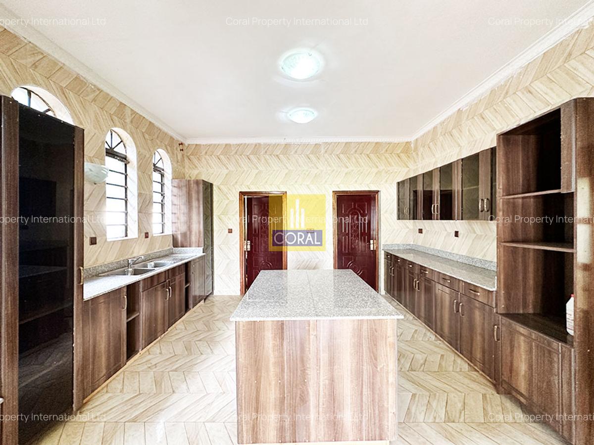 6 Bed House in Runda - 5