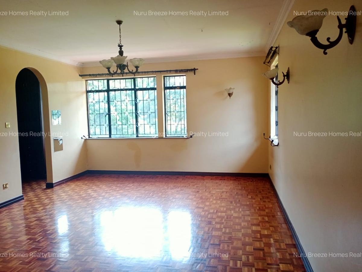 4 Bed House with En Suite in Runda - 8