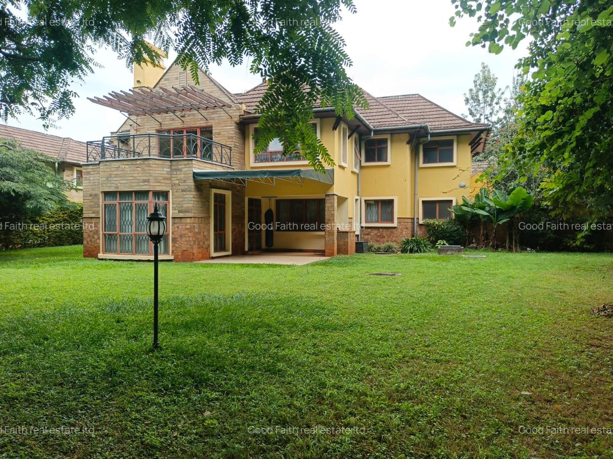 5 Bed Townhouse with En Suite in Runda - 2