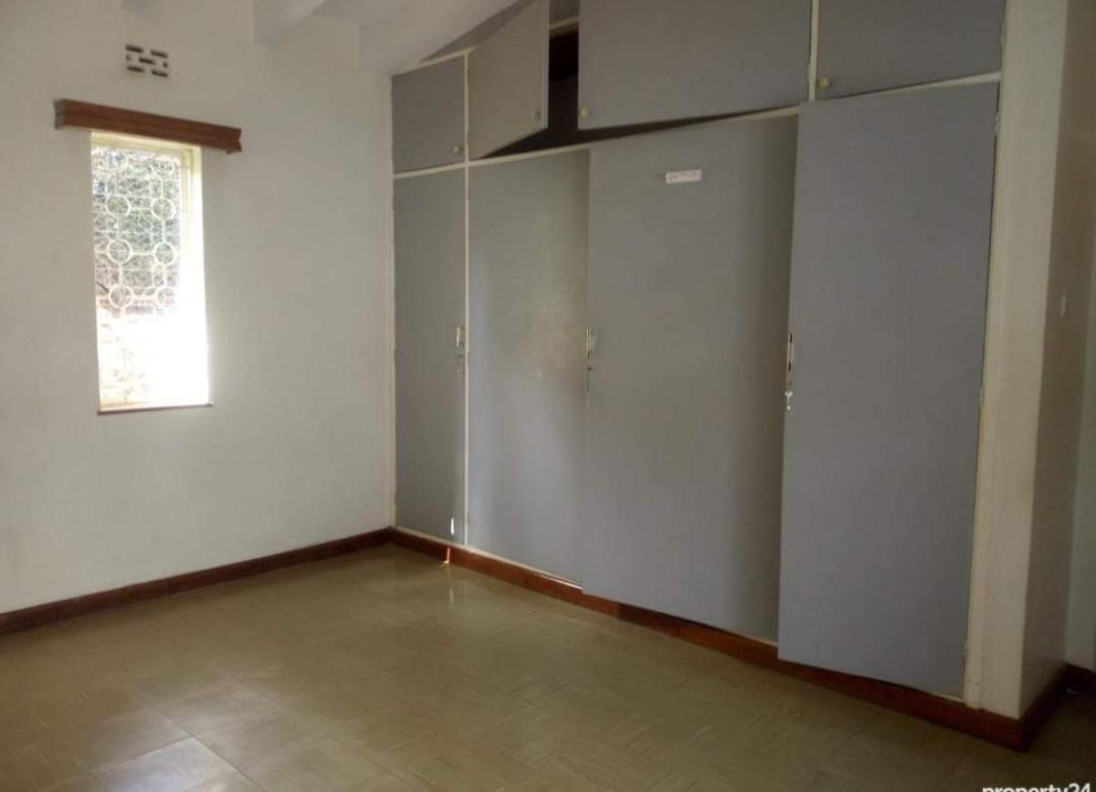 4 Bed House with En Suite in Kyuna - 7