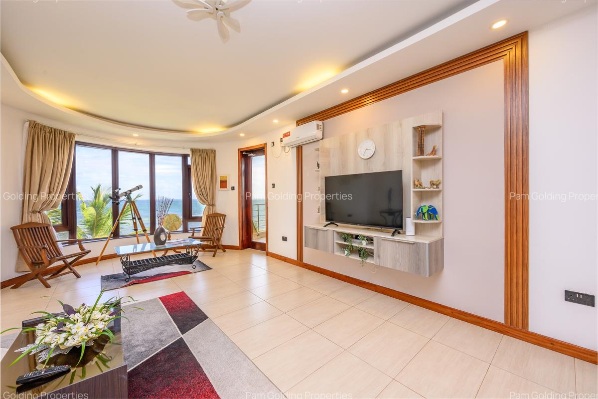 3 Bed Apartment with En Suite at Cement Road - 3