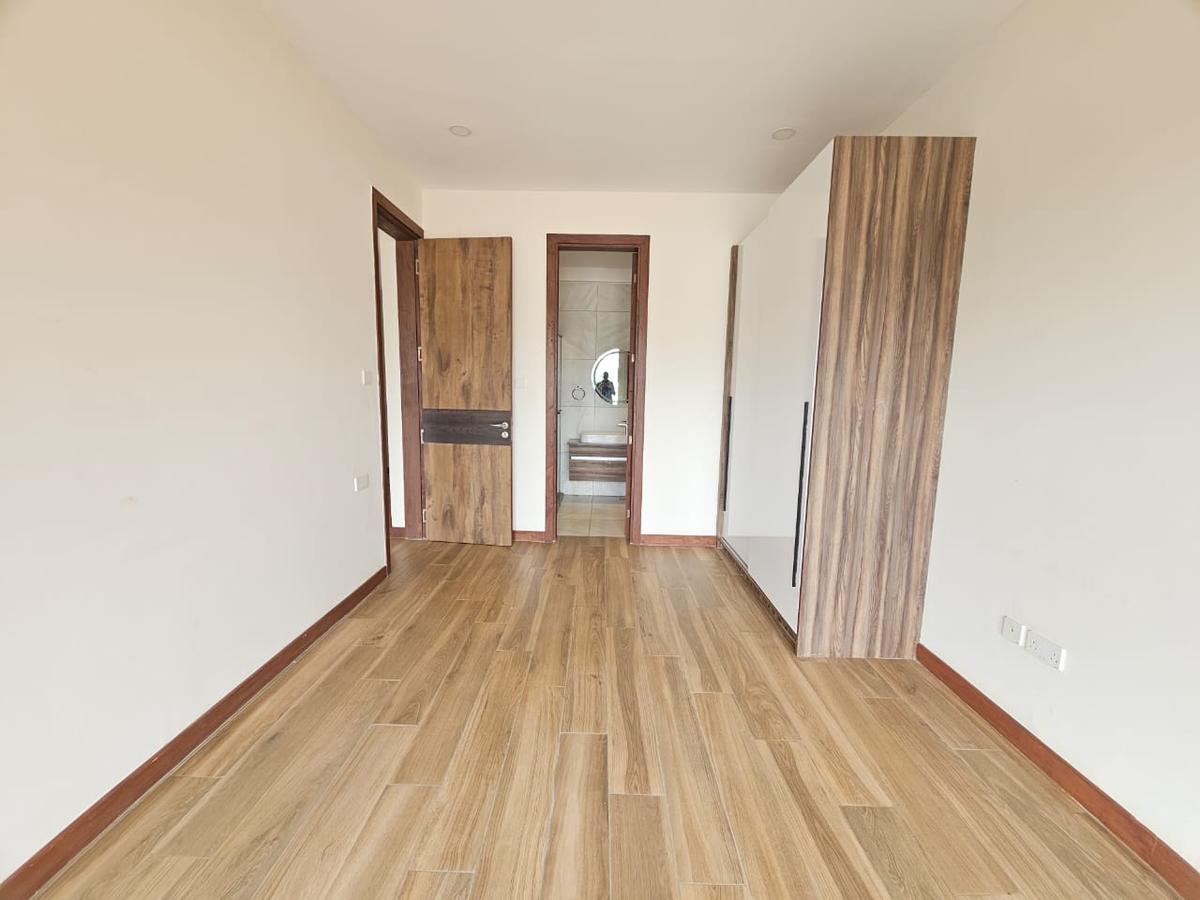 2 Bed Apartment with En Suite at Peponi Road - 13