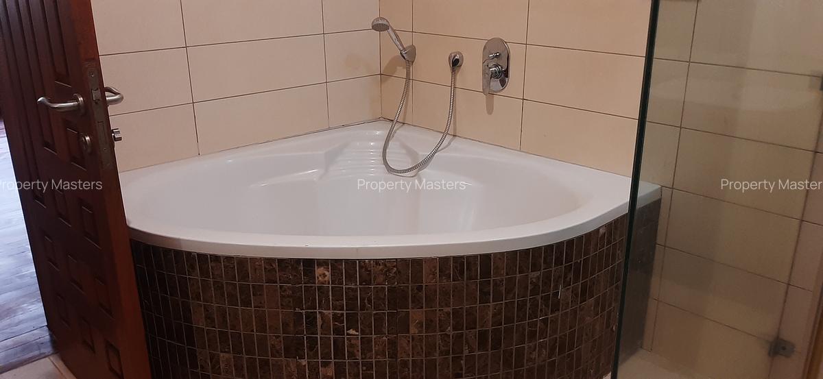 5 Bed Villa with En Suite at Loyangalani Drive - 20