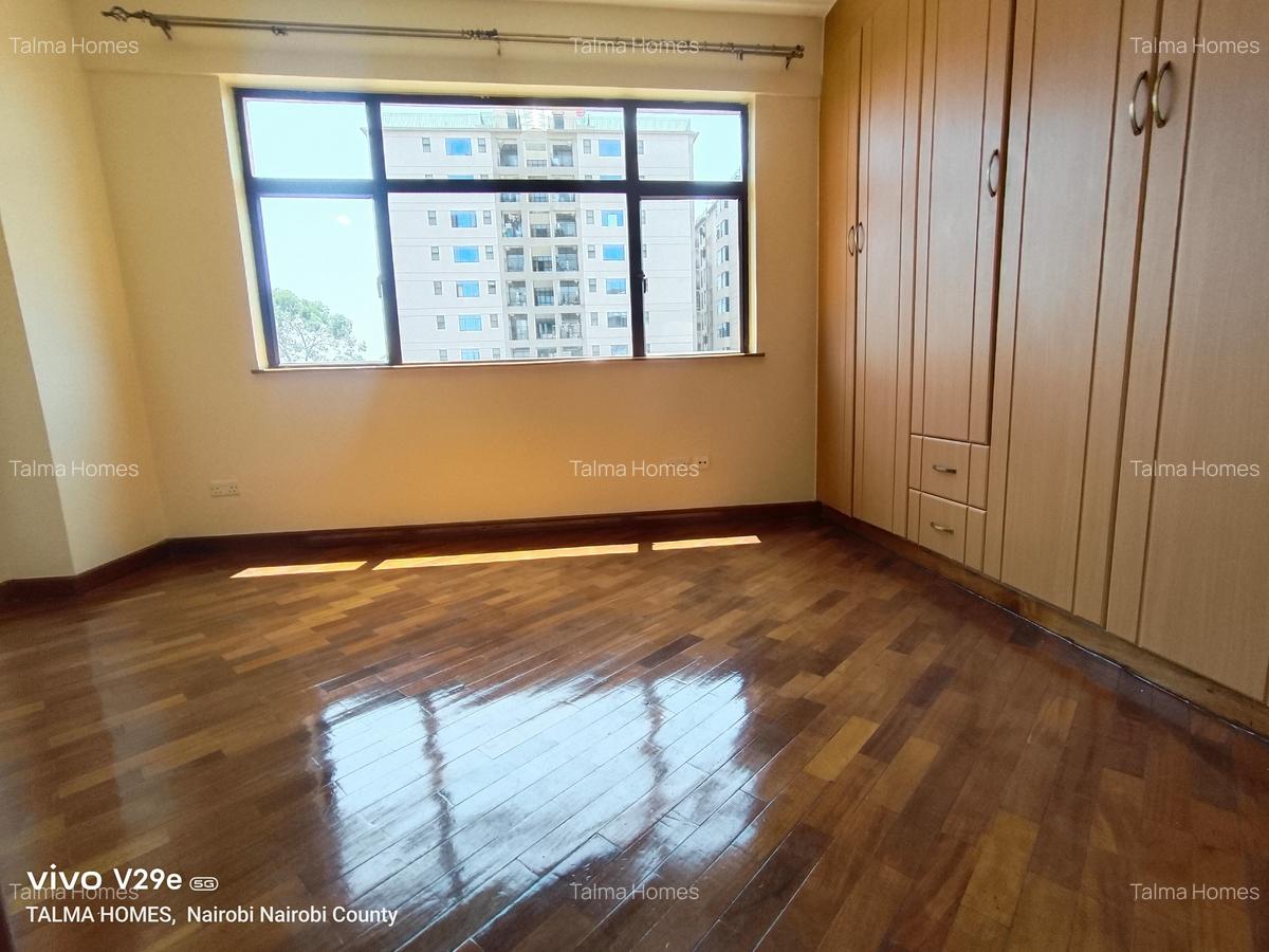 2 Bed Apartment with En Suite at Denis Pritt Road - 8