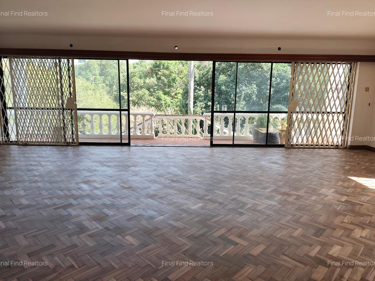 2 Bed House with En Suite in Nyari - 16