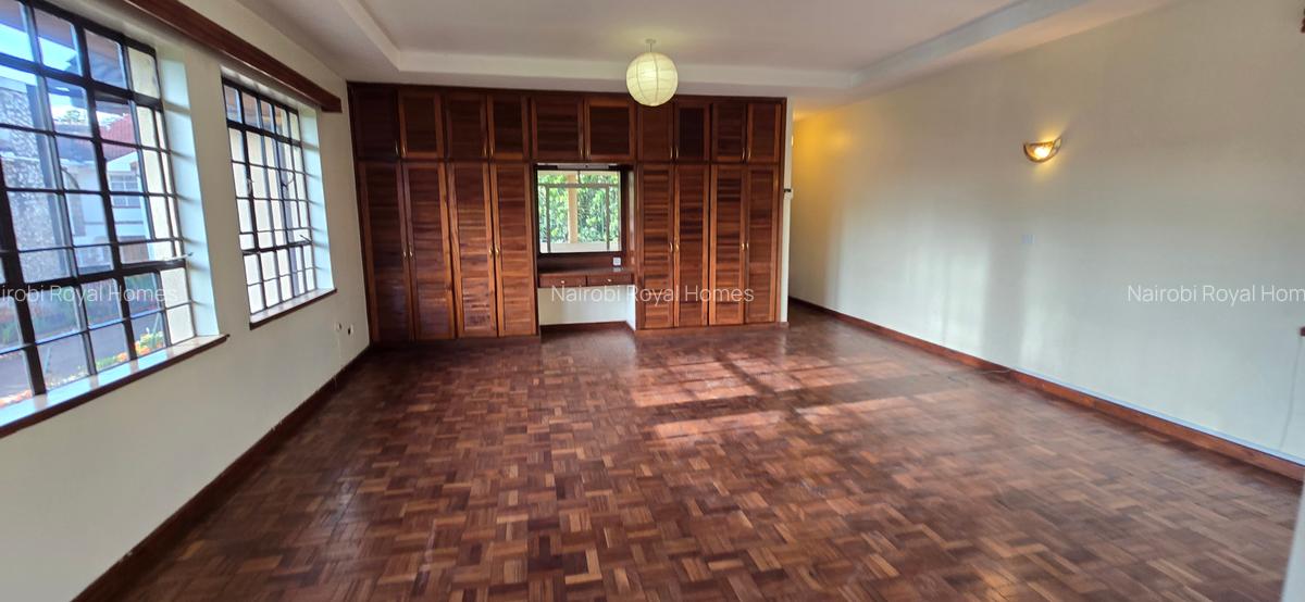 5 Bed House with En Suite at Runda Road - 17