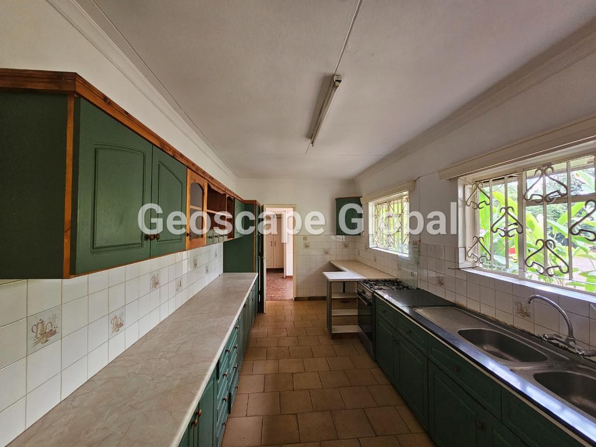 3 Bed House with En Suite in Kitisuru - 11