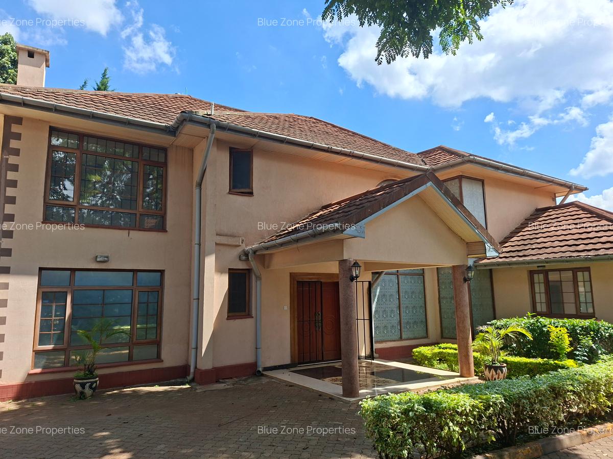 4 Bed Townhouse with En Suite at Off Mimosa Rd - 2
