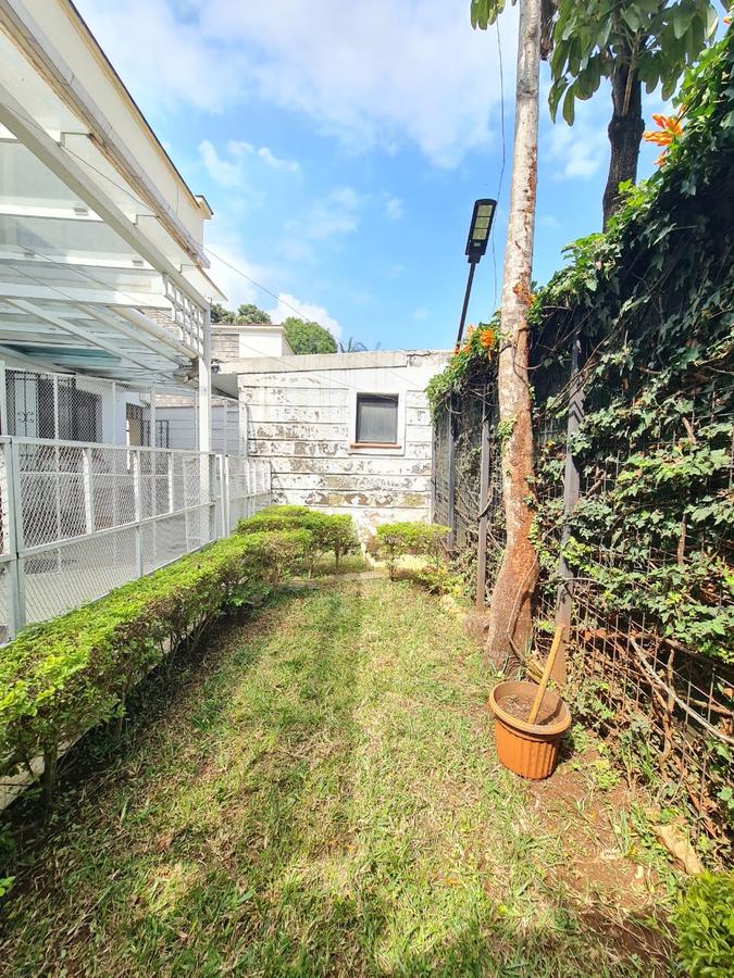 4 Bed Townhouse with En Suite at Brookside Drive - 4