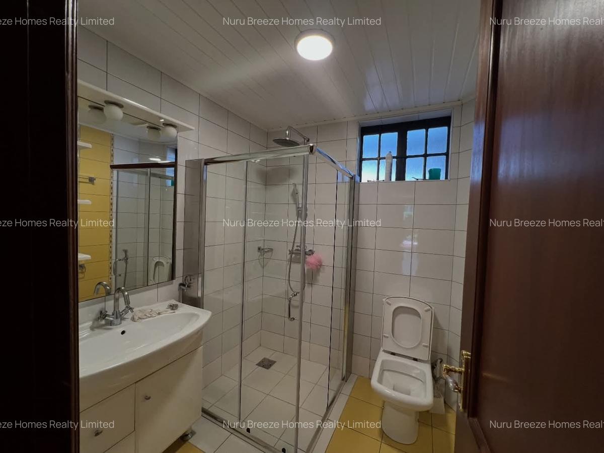 4 Bed Townhouse with En Suite in Westlands Area - 14