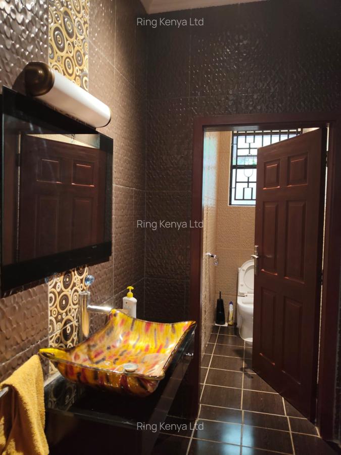 5 Bed House with En Suite in Westlands Area - 8