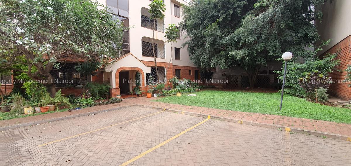 3 Bed Apartment with En Suite in Parklands - 1