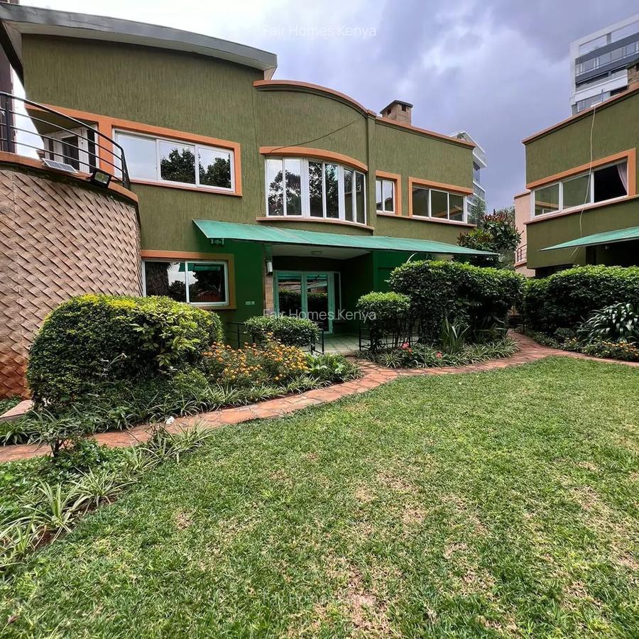 4 Bed Townhouse with En Suite at Riverside Drive - 1