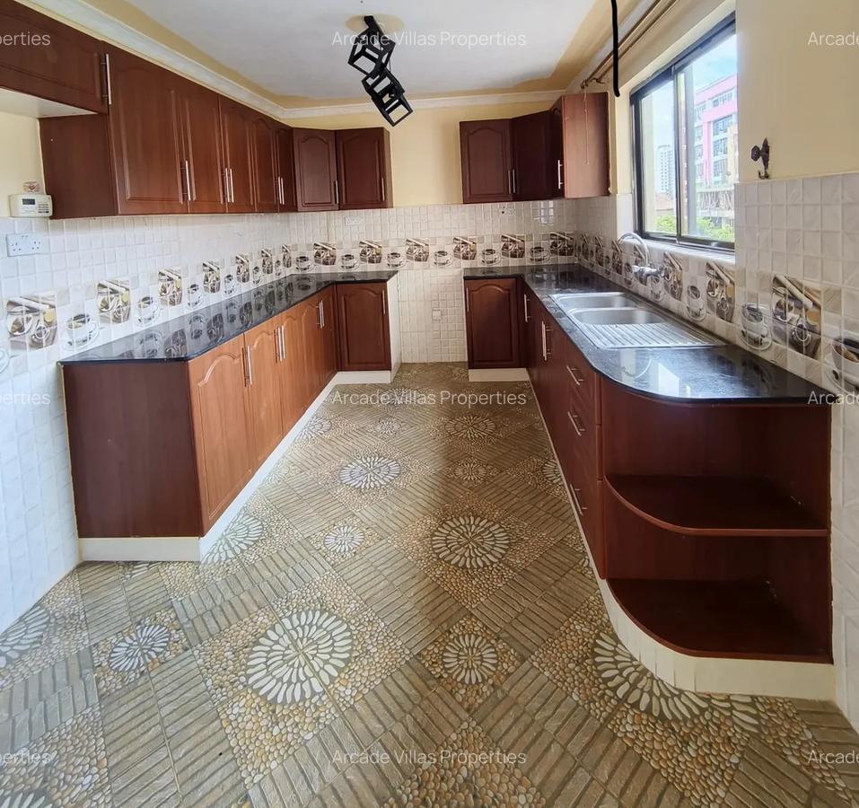 1 Bed Apartment in Kileleshwa - 4