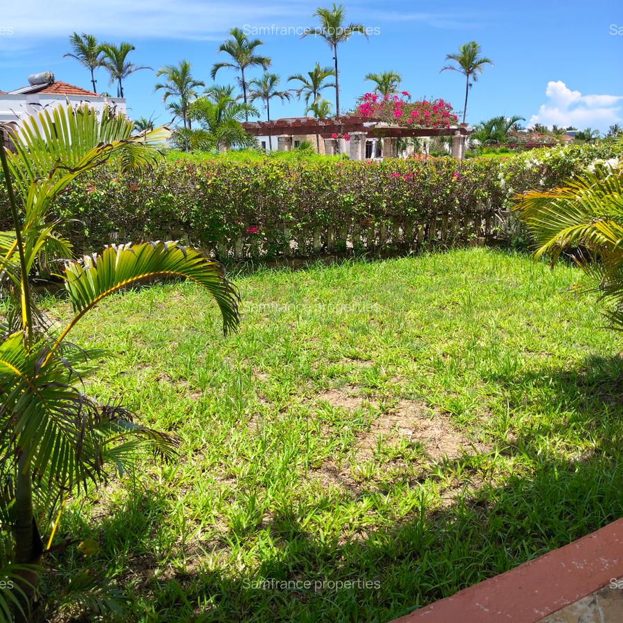 3 Bed Townhouse with En Suite at Sultan - 3