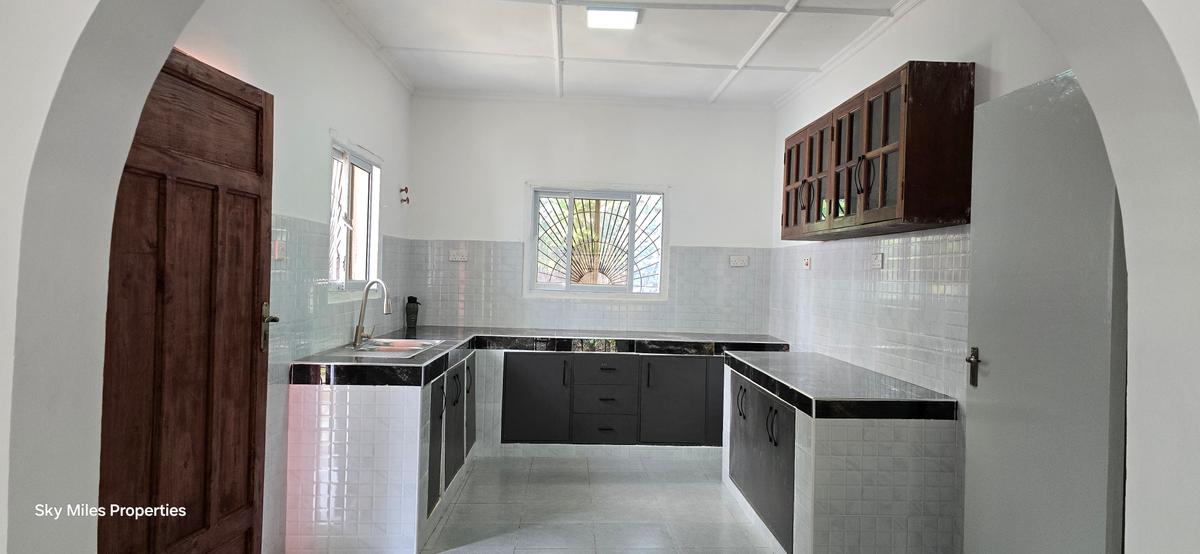 3 Bed House with En Suite at Mtwapa - 16