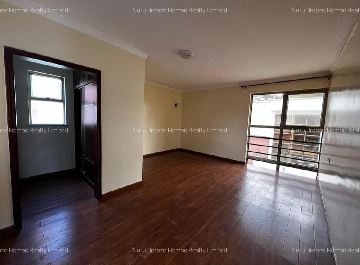 5 Bed Townhouse with En Suite in Lavington - 17