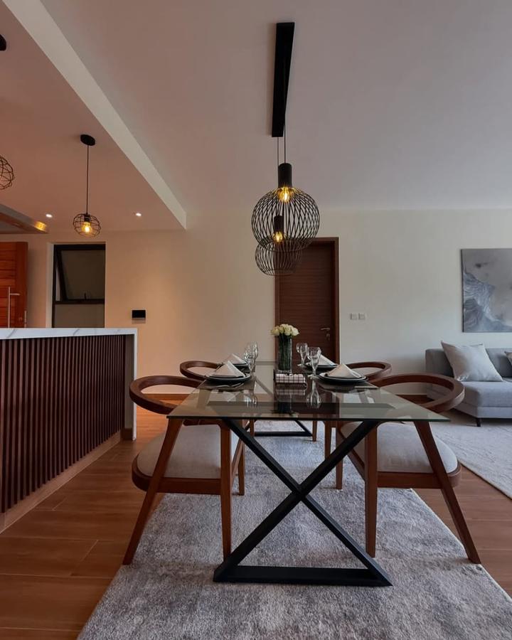 3 Bed Apartment with En Suite in Riverside - 2