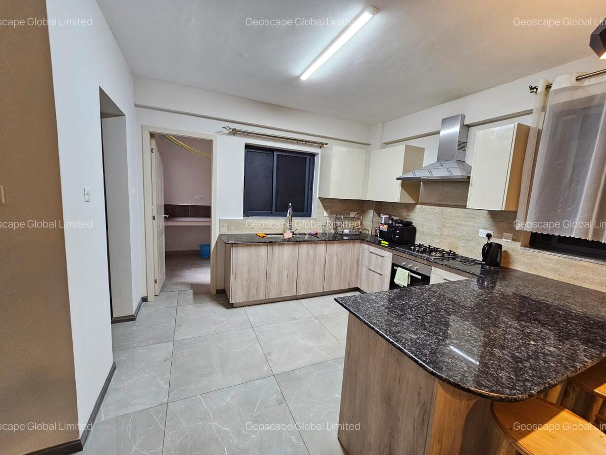 Furnished 3 Bed Apartment with En Suite in Riverside - 3