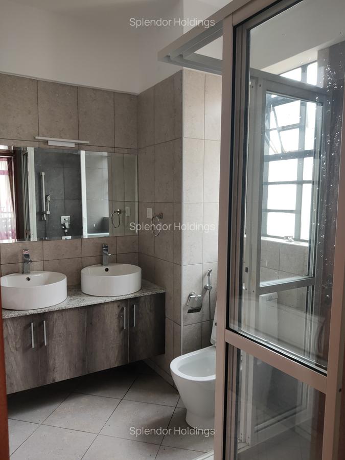 3 Bed Apartment with En Suite in Kilimani - 8