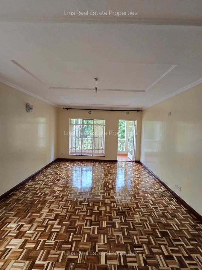 4 Bed Townhouse with En Suite in Lavington - 13